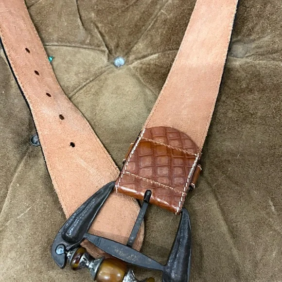 I.Magnin Vtg. Leather Belt Made in Italy 🌵Large - Picture 6 of 10